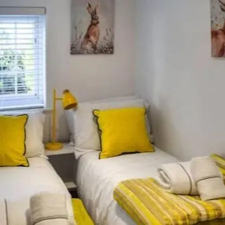 Beautiful Renovated Cottage In Mersham Ashford Kent Exterior photo